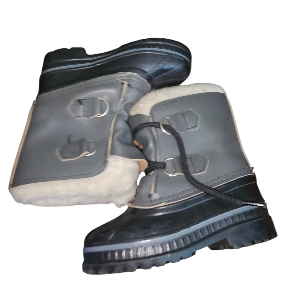 Sorel Gray and Black Winter Boots with Fur Lining